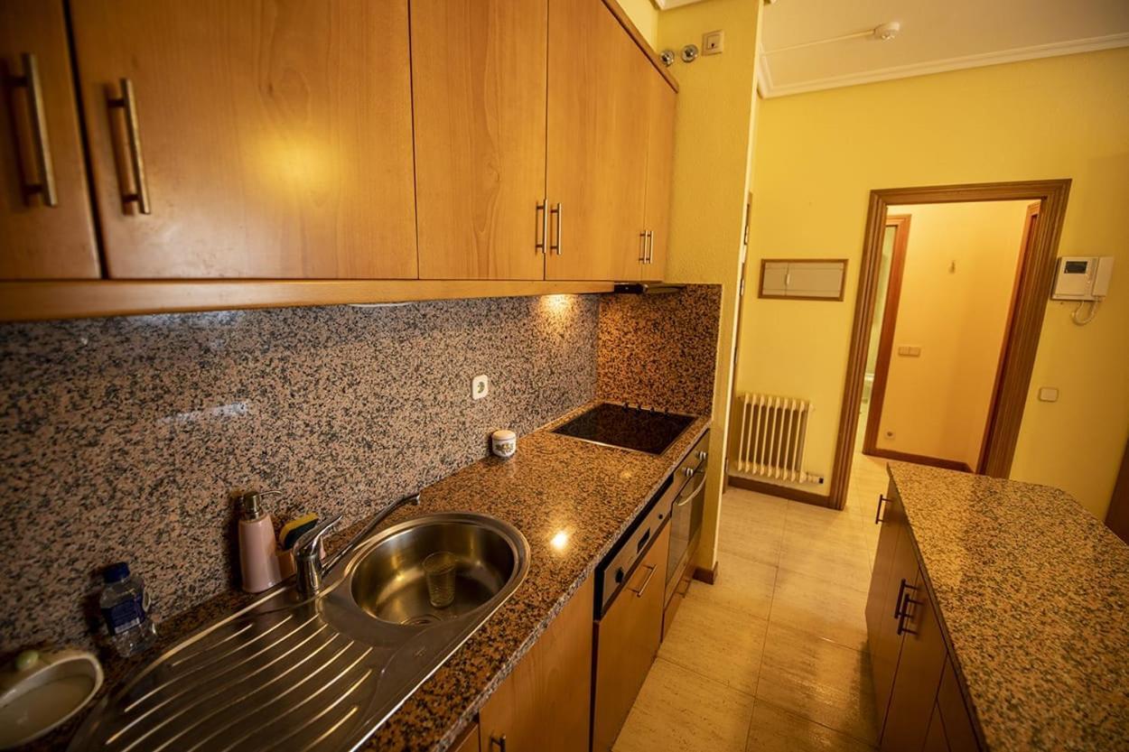 Samil Apartment, Primera Linea De Playa Con Wifi Y Garaje Vigo Exteriör bild