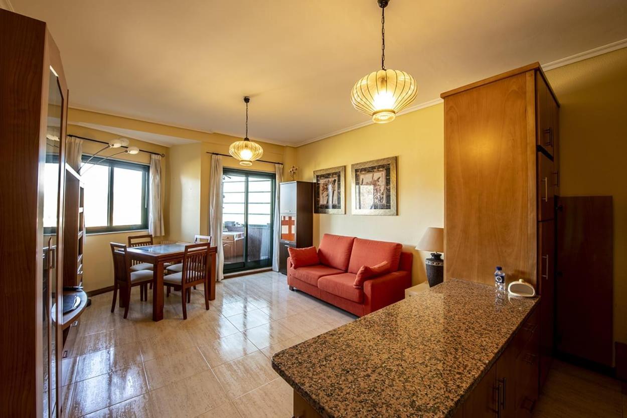 Samil Apartment, Primera Linea De Playa Con Wifi Y Garaje Vigo Exteriör bild