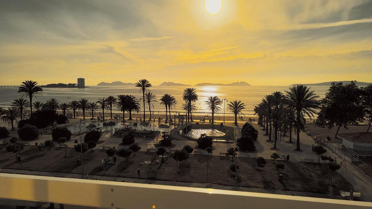 Samil Apartment, Primera Linea De Playa Con Wifi Y Garaje Vigo Exteriör bild